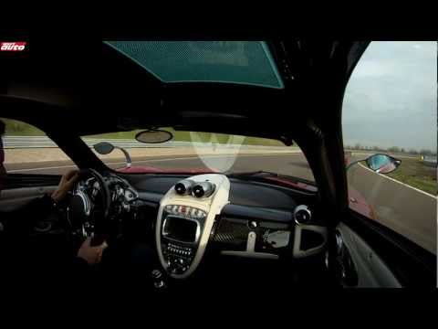 Pagani Huayra vs Ferrari F12