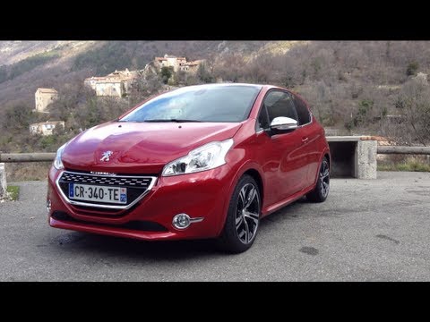 Peugeot 208 GTI v prvních video testech